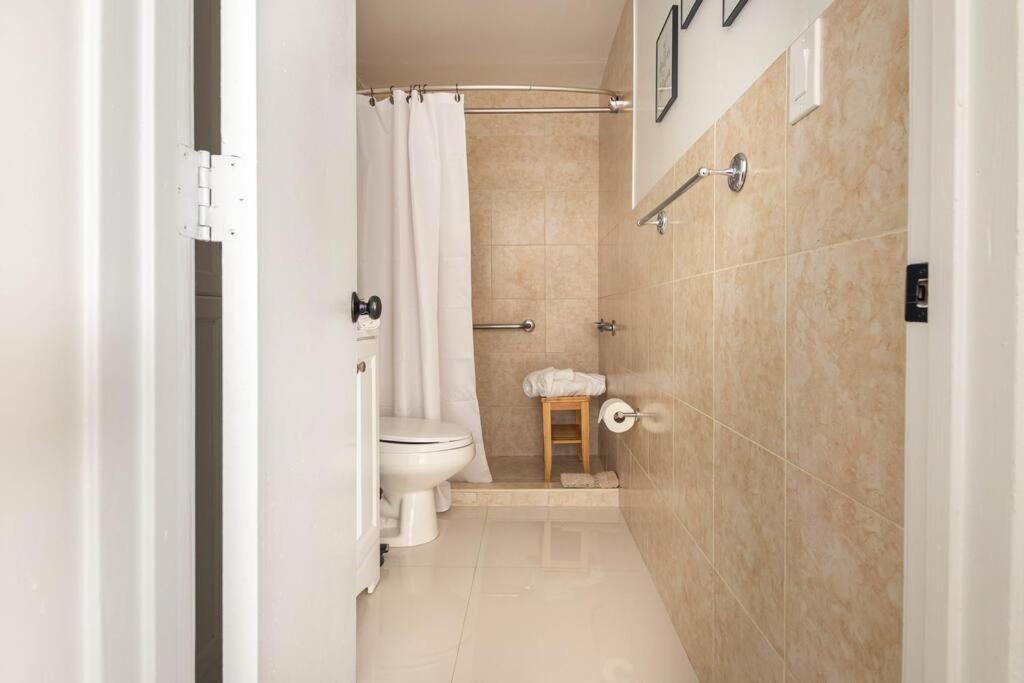 Sleeps 3, Cozy, Boho Style, In The Heart Of -free Parking Apartamento