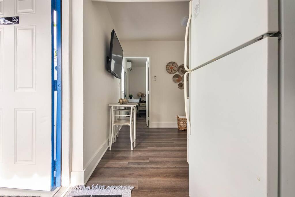 Apartamento Sleeps 3, Cozy, Boho Style, In The Heart Of -free Parking Miami