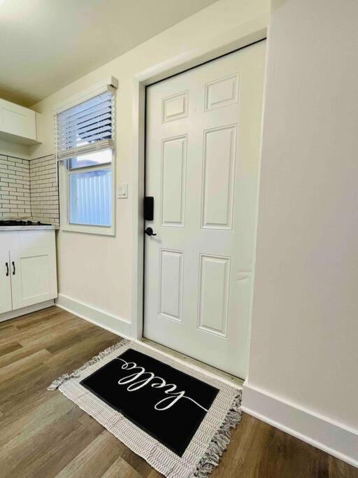 Apartamento Sleeps 3, Cozy, Boho Style, In The Heart Of -free Parking *